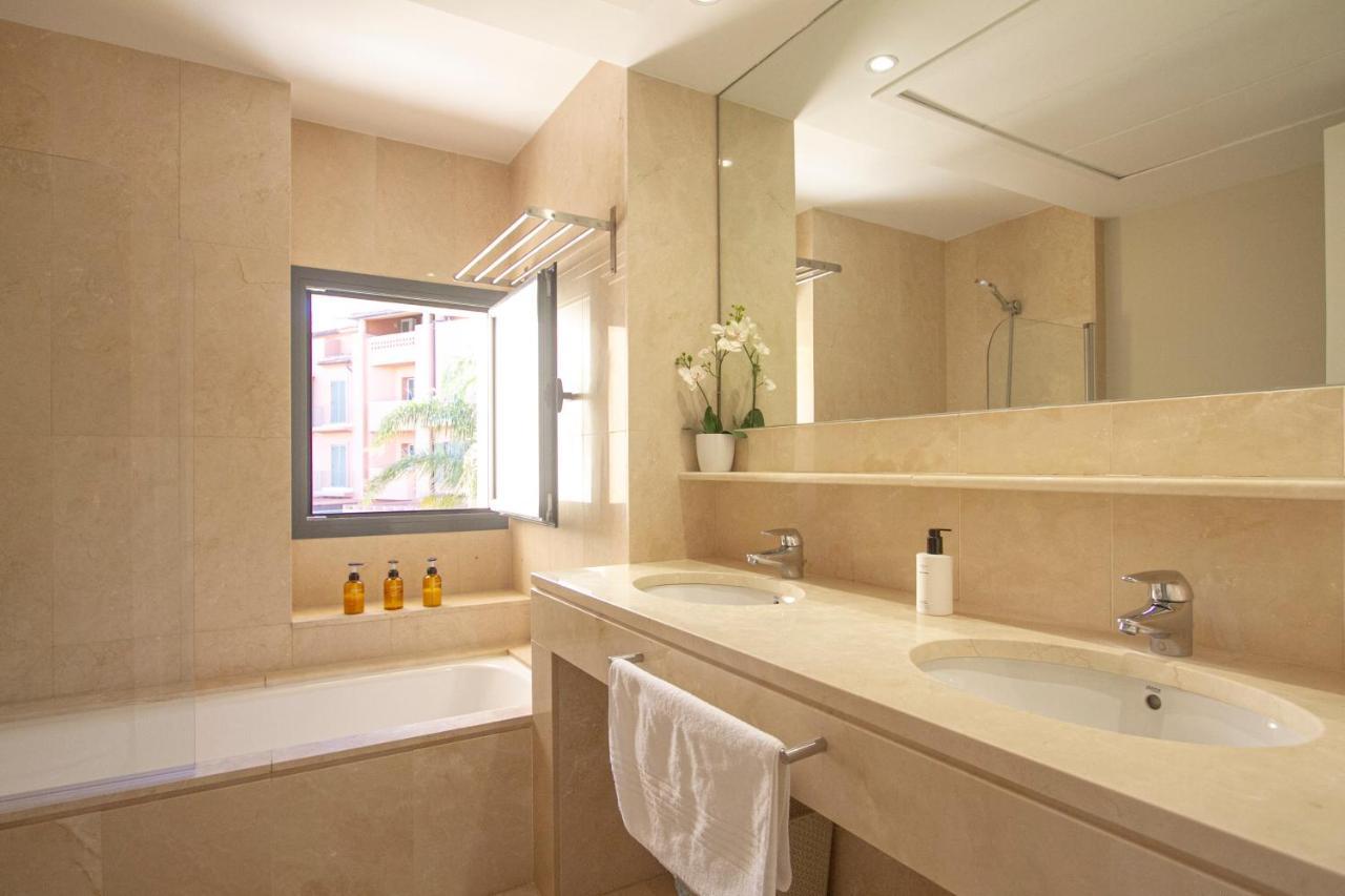 Sotogrande Alboaire- Waterfront Luxury 4 Bedroom Apt In The Marina Of Sotogrande Extérieur photo