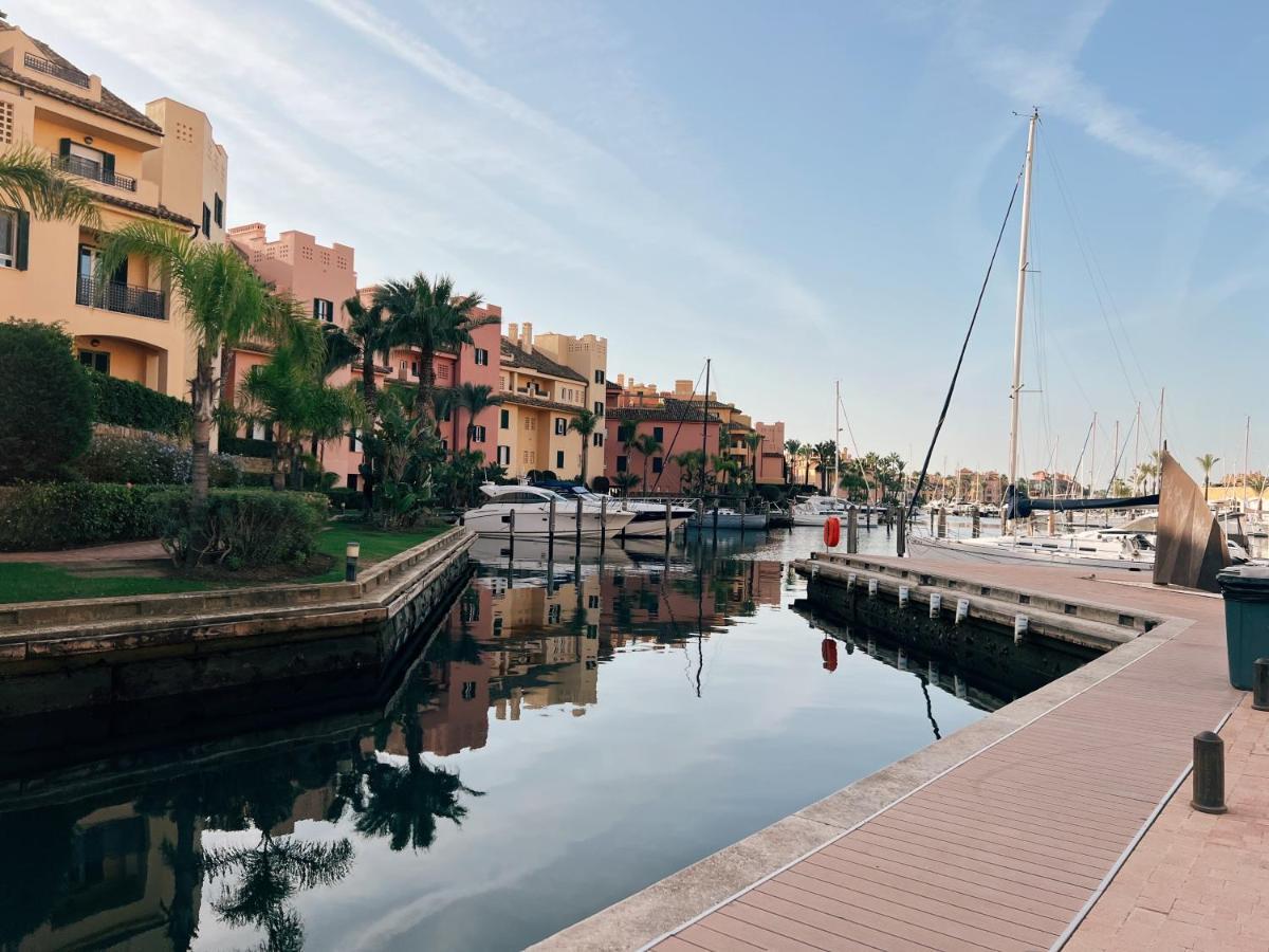 Sotogrande Alboaire- Waterfront Luxury 4 Bedroom Apt In The Marina Of Sotogrande Extérieur photo
