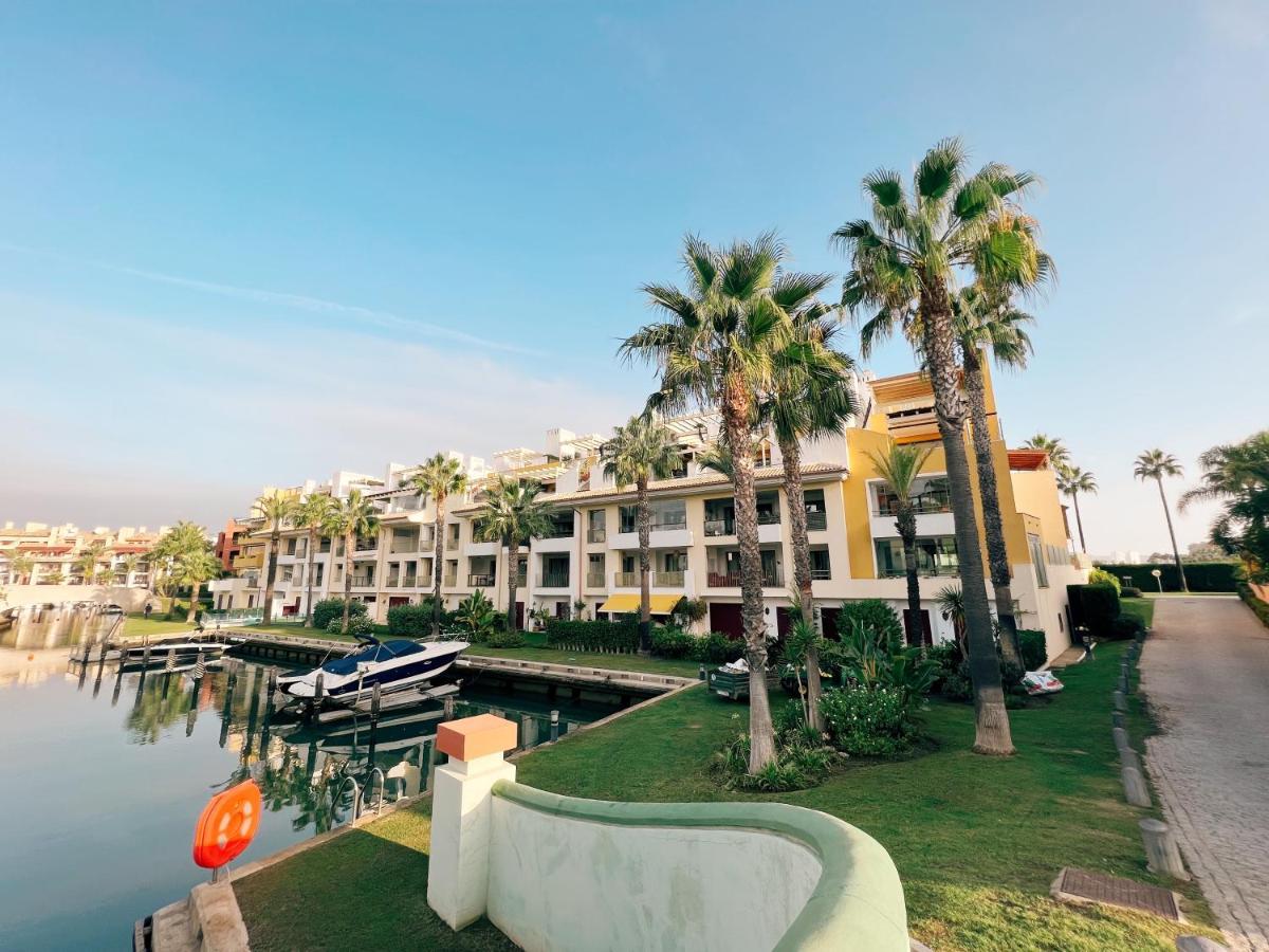Sotogrande Alboaire- Waterfront Luxury 4 Bedroom Apt In The Marina Of Sotogrande Extérieur photo